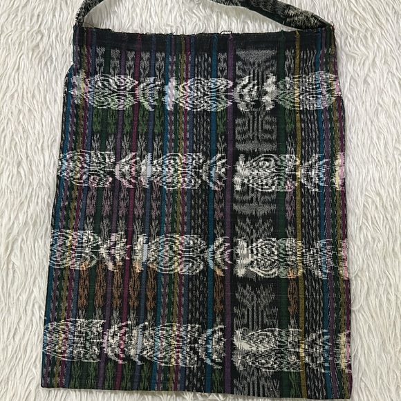 Handmade Peruvian boho artisan tote purse - Picture 2 of 5